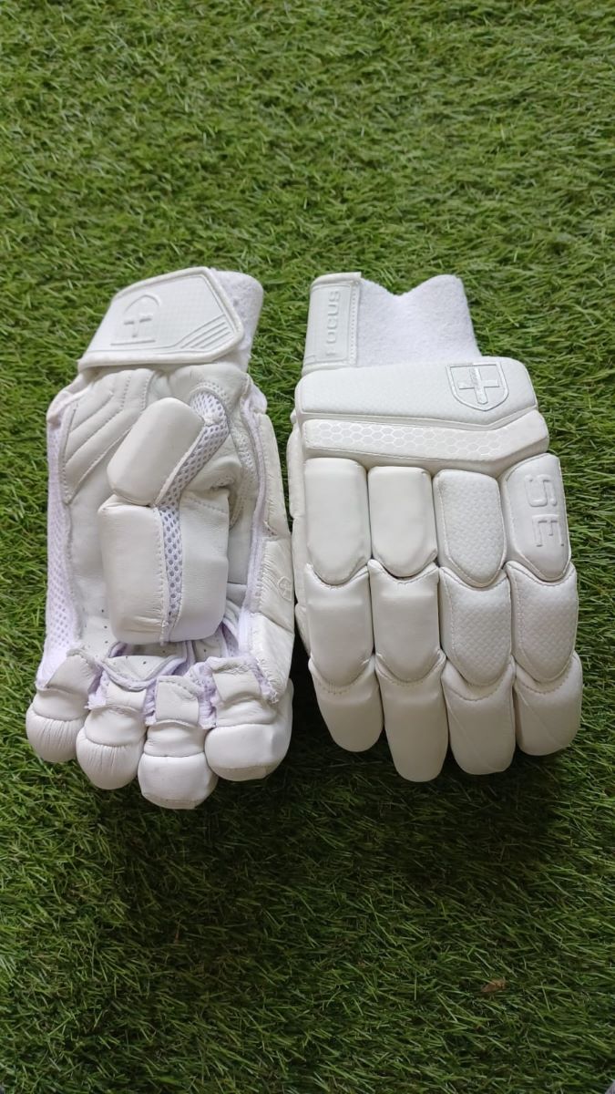 Focus Select Edition Batting Gloves — Adult — LH