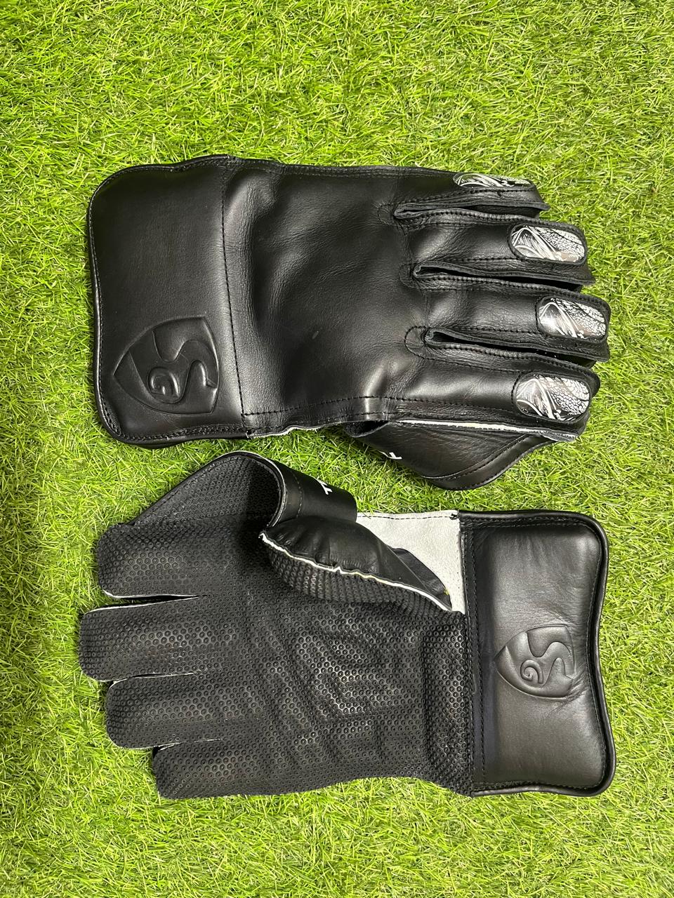 SG Test WK Wicket Keeping Gloves — Youth