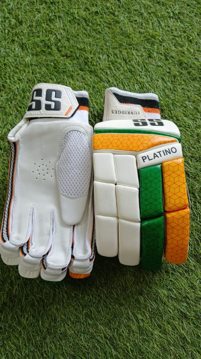 SS Platino Batting Gloves — Boys
