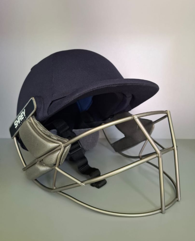 Shrey Pro Air Titanium Cricket Helmet — M