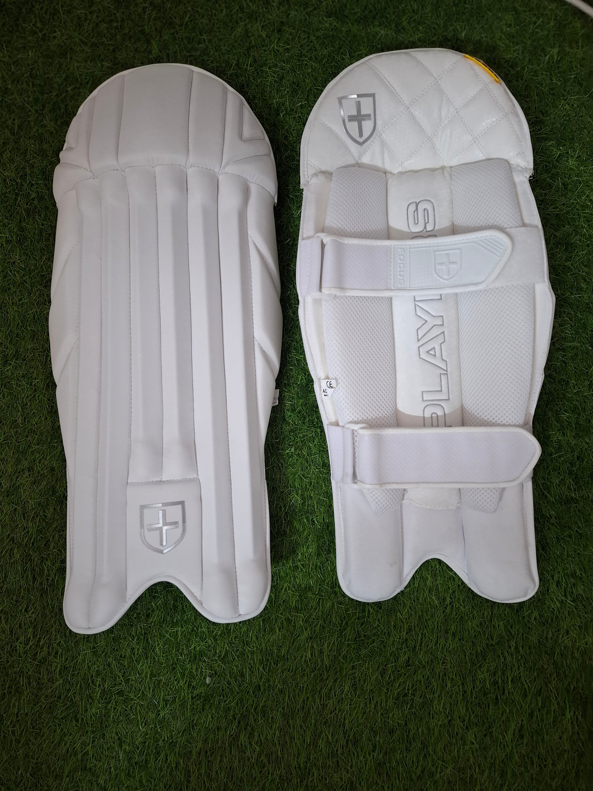 Focus Players Edition Pads (Wicket Keeper) — Adult