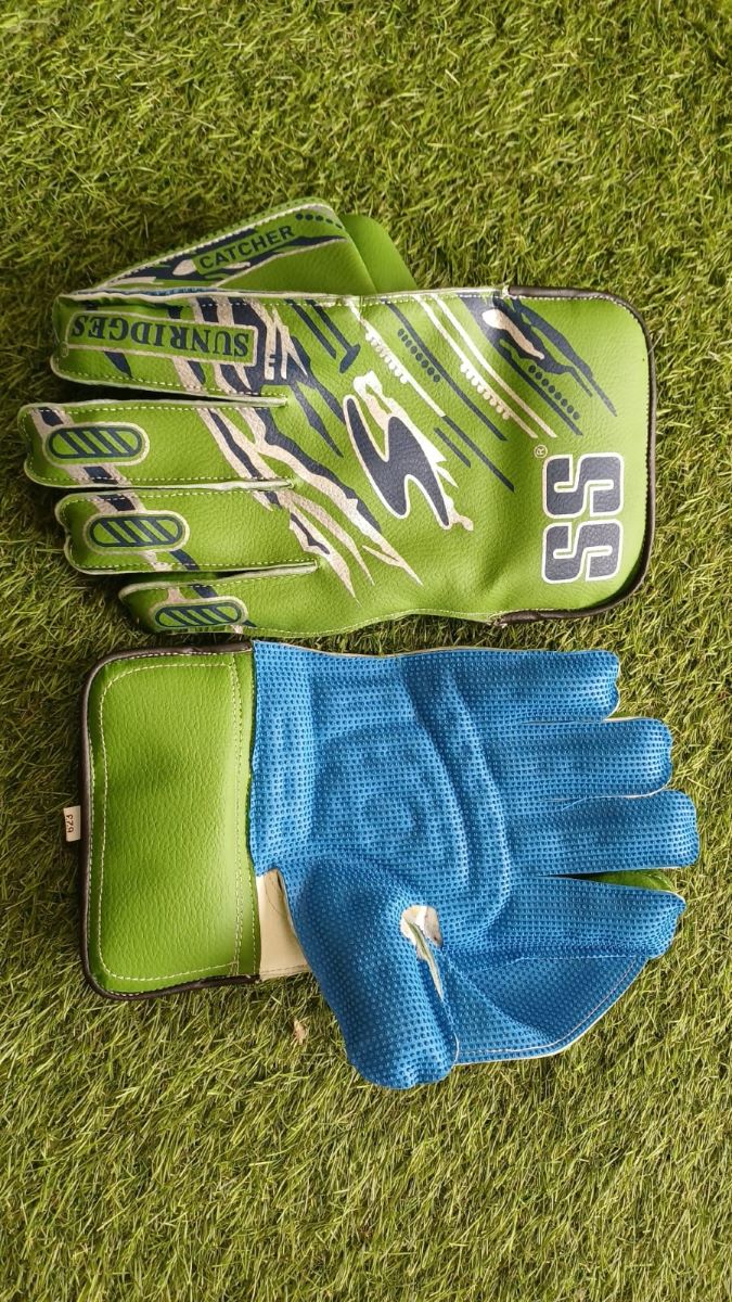SS Catcher Wicket Keeping Gloves — Boys